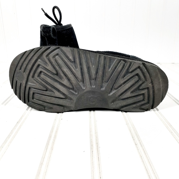 Kids UGG Neumel II Black Suede Lace Up Boot E738 - Picture 11 of 12